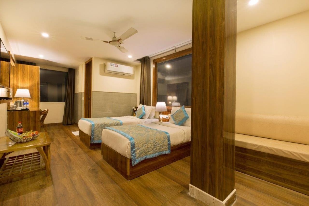 Hotel Viva Palace By Opo Νέο Δελχί Εξωτερικό φωτογραφία