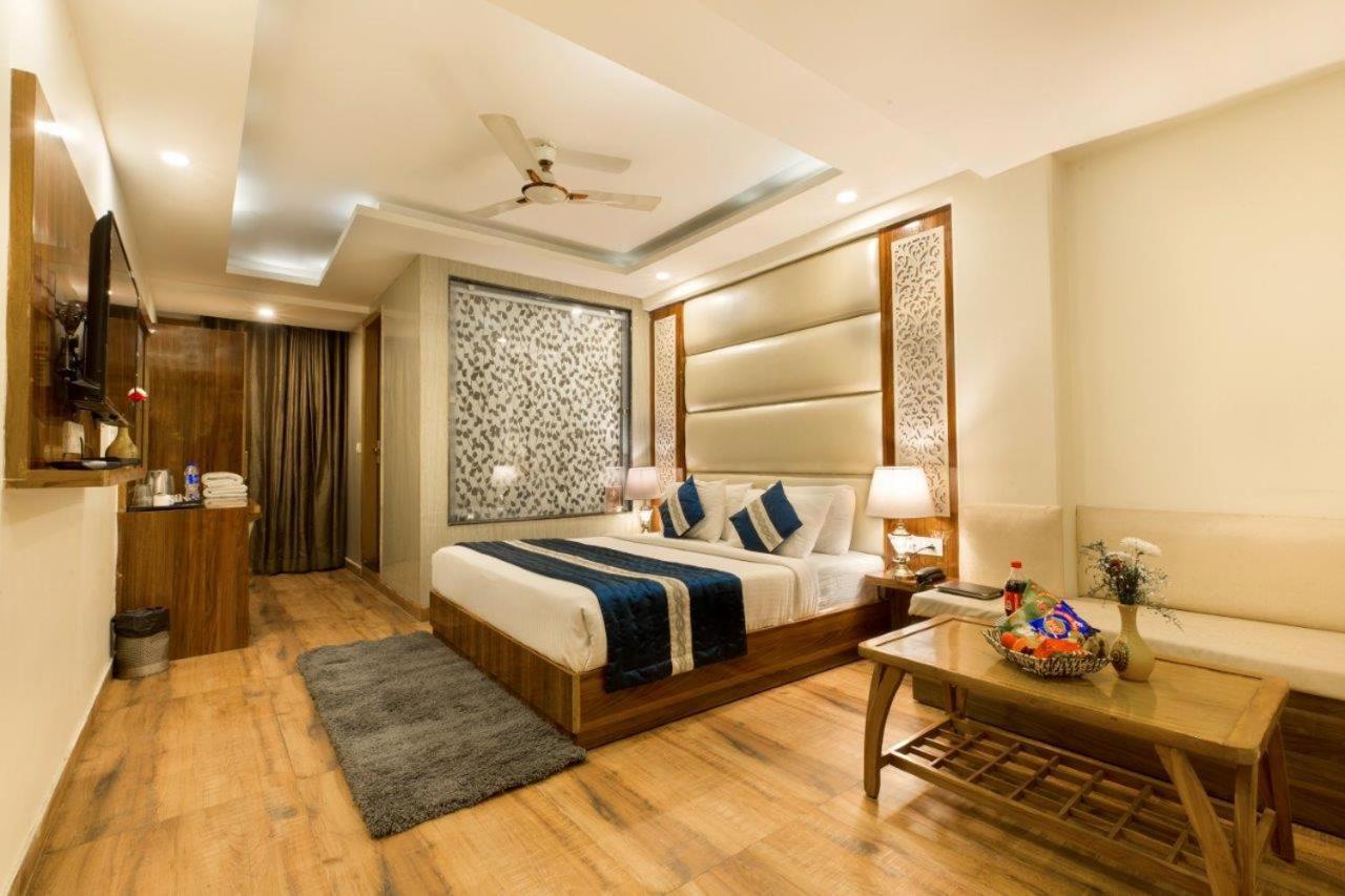 Hotel Viva Palace By Opo Νέο Δελχί Εξωτερικό φωτογραφία