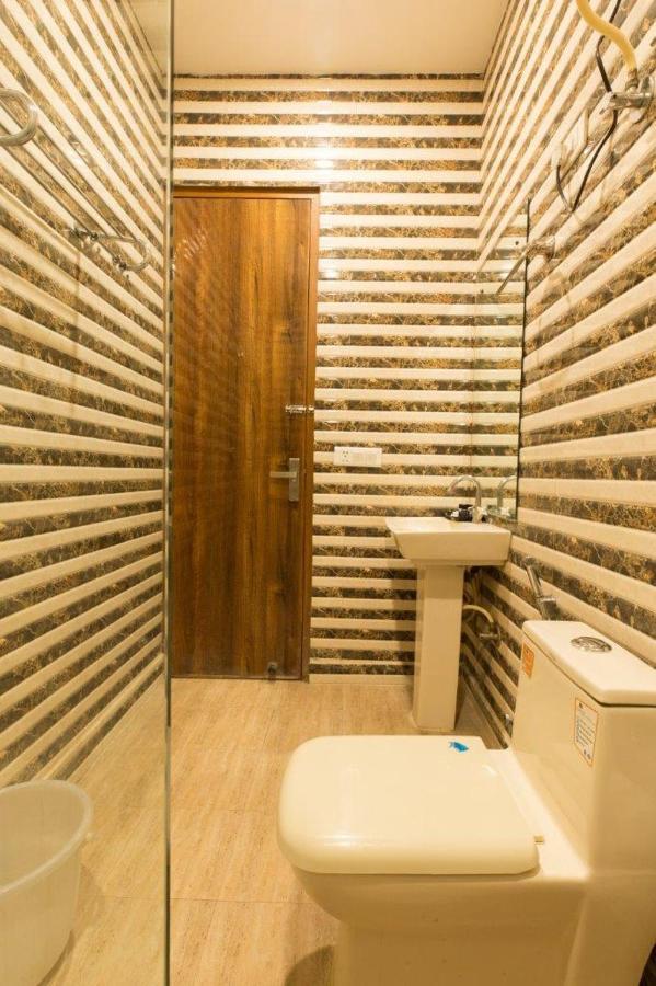 Hotel Viva Palace By Opo Νέο Δελχί Εξωτερικό φωτογραφία
