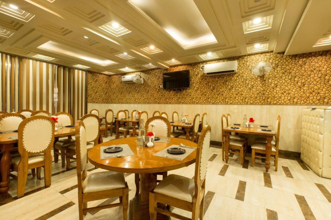 Hotel Viva Palace By Opo Νέο Δελχί Εξωτερικό φωτογραφία