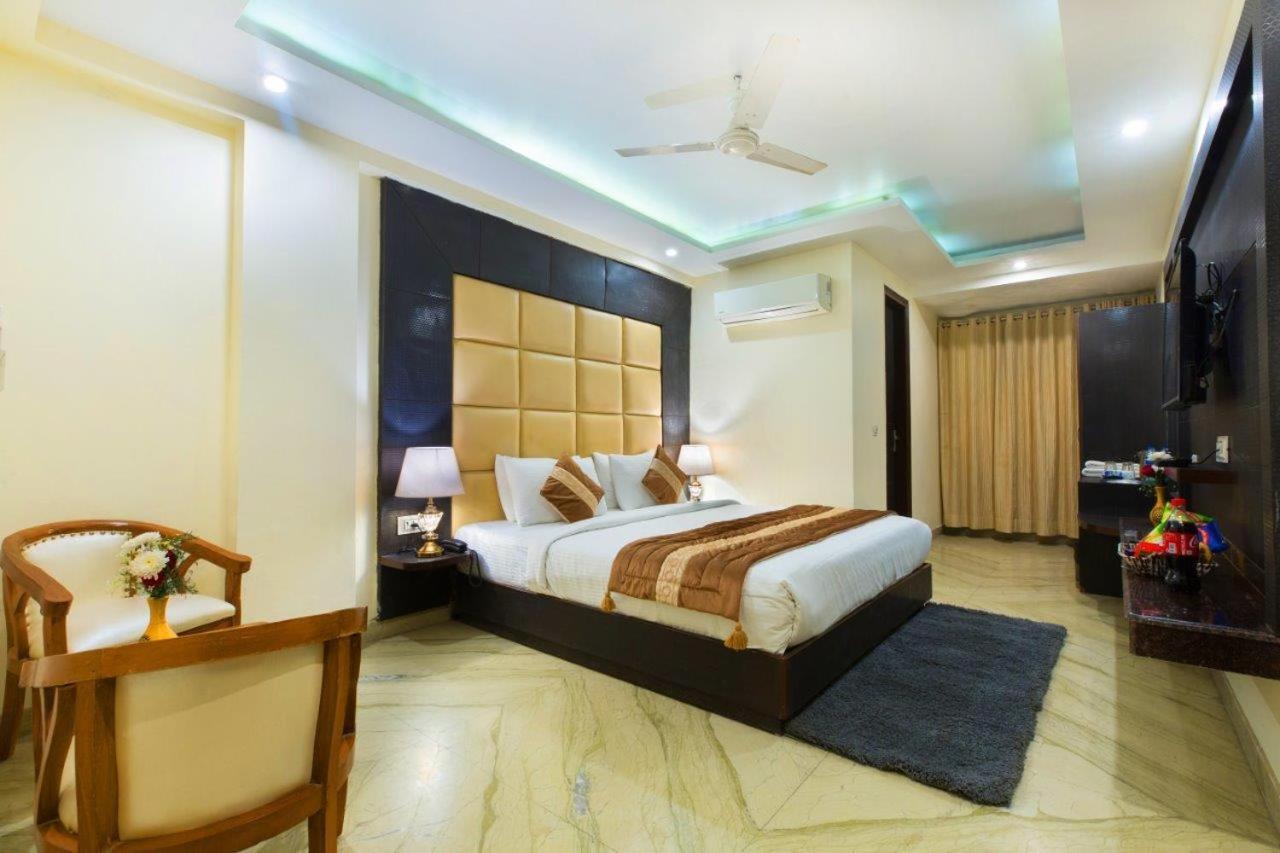 Hotel Viva Palace By Opo Νέο Δελχί Εξωτερικό φωτογραφία
